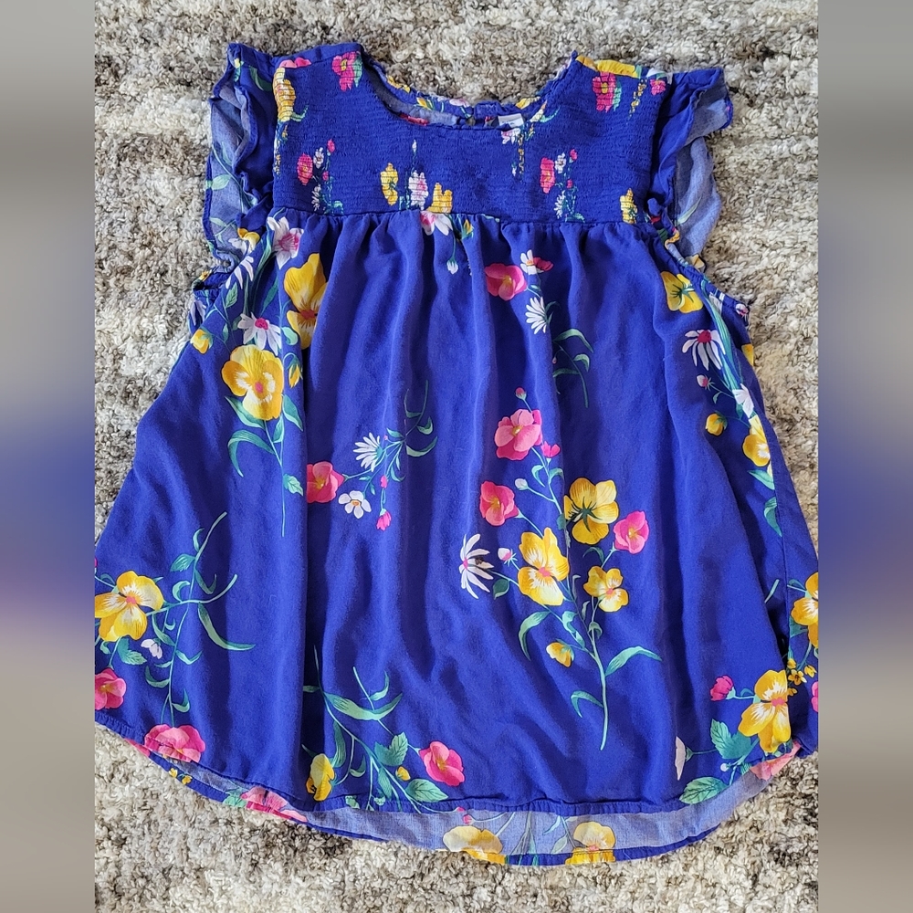 Women's sleevless shirt